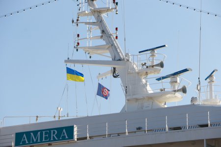 Пассажиры круизного лайнера «Amera» осматривают достопримечательности Одессы (фото, видеокомментарий)