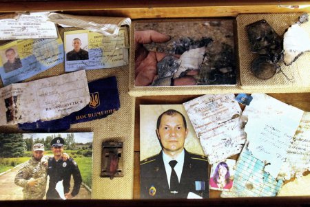 Герои не забыты: в военно-историческом музее на Пироговской открылась выставка «Блокпост памяти» (фоторепортаж)