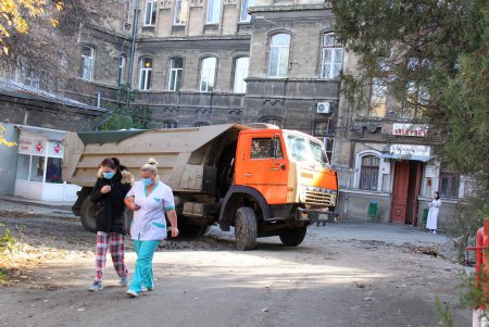 Новый этап реконструкции старейшей одесской больницы (фоторепортаж)