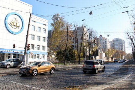 Прогулка по Французскому бульвару (фоторепортаж)