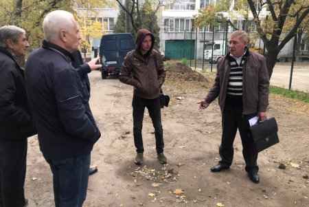 Инспекторы выявили более 230 нарушений правил благоустройства (фото)