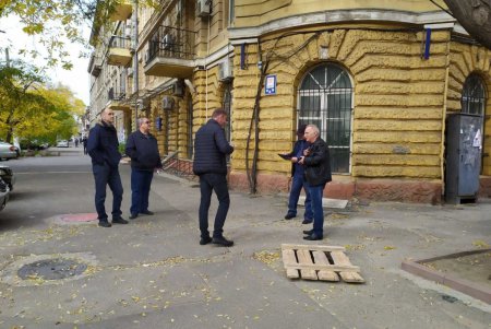Инспекторы выявили более 230 нарушений правил благоустройства (фото)