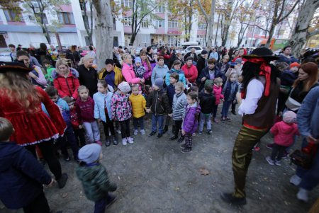 В сквере Героической обороны Одессы открыли детский спорткомплекс (фото)