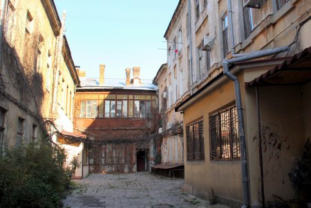 Как завершается капитальный ремонт в Воронцовском переулке (фоторепортаж)