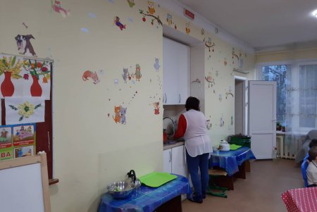 Побеги из одесского Центра социально-психологической реабилитации: журналистам показали жизнь воспитанников учреждения (фото)