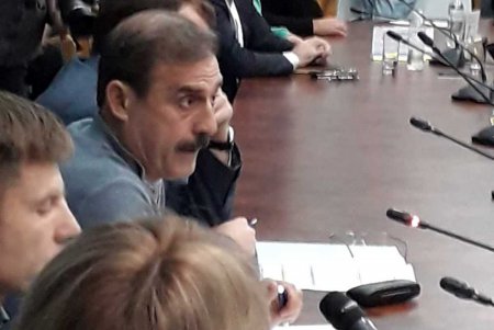 На круглом столе в областном совете озвучили основные проблемы Одесского региона, но выслушать их оказалось некому (фото)