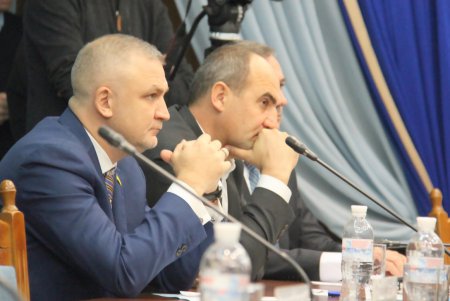 На круглом столе в областном совете озвучили основные проблемы Одесского региона, но выслушать их оказалось некому (фото)