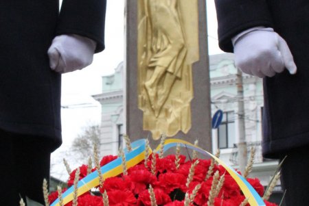 Одесситы почтили память жертв Голодоморов (фоторепортаж)