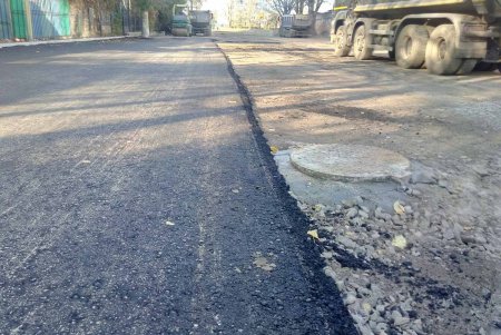 На Пишоновской ликвидировали аварию теплосетей и восстановили дорожное покрытие (фото)