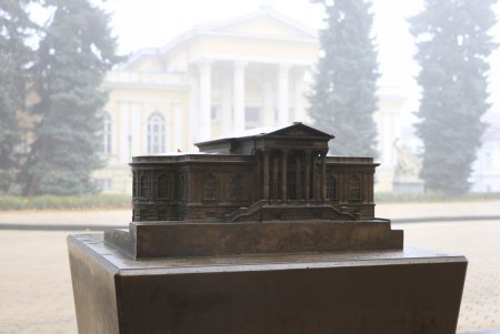 Утром центр Одессы «утонул» в тумане (фоторепортаж)