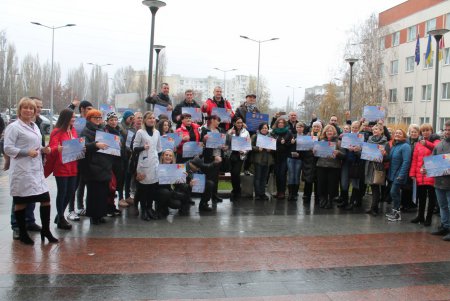 «В твоих силах остановить эпидемию ВИЧ в Одессе»: горожане сдали бесплатный тест и поучаствовали во флешмобе (фото, видео)