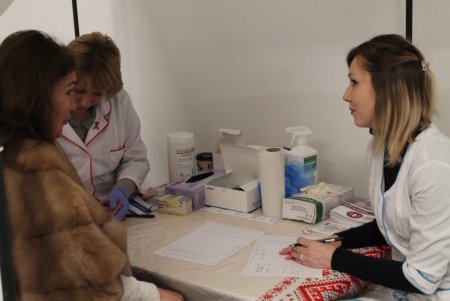 «В твоих силах остановить эпидемию ВИЧ в Одессе»: горожане сдали бесплатный тест и поучаствовали во флешмобе (фото, видео)