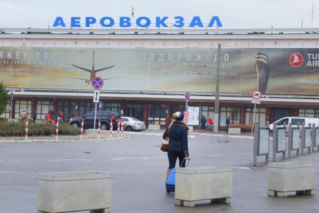 Новый терминал аэропорта Одессы обслуживает вылет международных рейсов (фоторепортаж)
