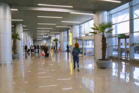 Новый терминал аэропорта Одессы обслуживает вылет международных рейсов (фоторепортаж)