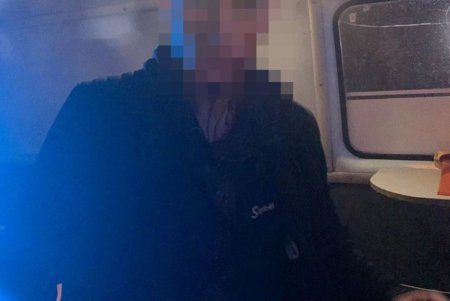 На Молдаванке грабитель проломил голову прохожему куском арматуры (фото) 