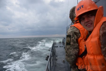 Одесские моряки провели совместные учения с экипажем французского боевого корабля (фото)