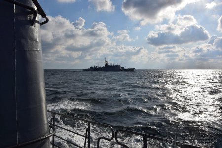 Одесские моряки провели совместные учения с экипажем французского боевого корабля (фото)