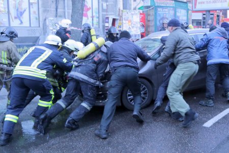Ликвидация масштабного пожара в центре Одессы: пламя охватило здание колледжа (фоторепортаж)
