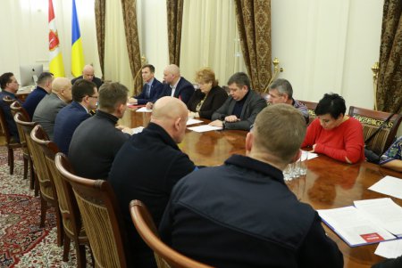 Пострадавших на пожаре город обеспечил медицинской помощью, а учащиеся школы №39 вскоре смогут вернуться к занятиям (фото)
