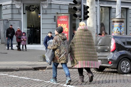 Поисковые работы на месте пожара в здании колледжа ведутся круглосуточно (фоторепортаж)