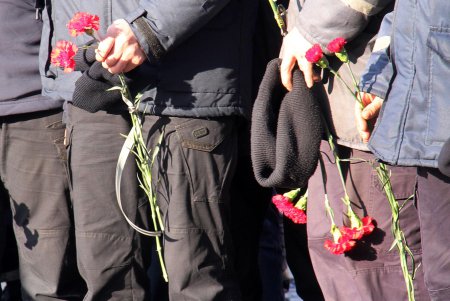 В Одессе попрощались со спасателем, погибшим в результате пожара на Троицкой (фоторепортаж)