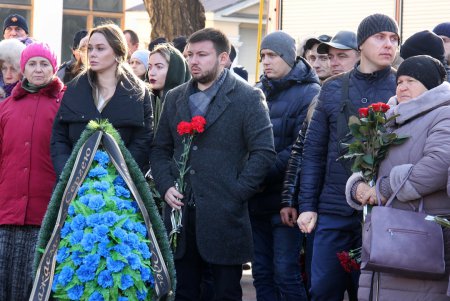 В Одессе попрощались со спасателем, погибшим в результате пожара на Троицкой (фоторепортаж)