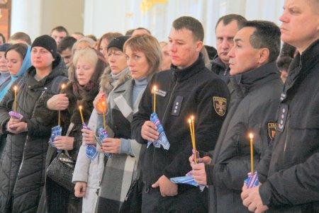 В Одессе попрощались со спасателем, погибшим в результате пожара на Троицкой (фоторепортаж)