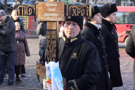 В Одессе попрощались со спасателем, погибшим в результате пожара на Троицкой (фоторепортаж)