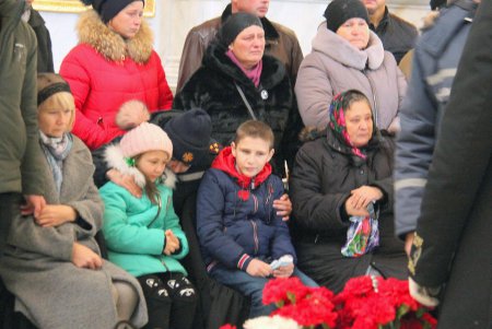 В Одессе попрощались со спасателем, погибшим в результате пожара на Троицкой (фоторепортаж)
