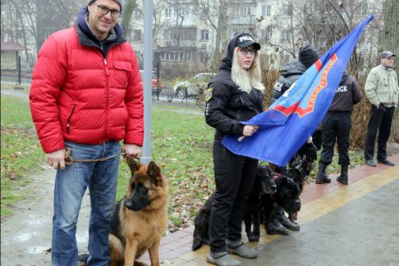 Исполнение мечты: незрячая одесситка получила собаку–поводыря (фото)