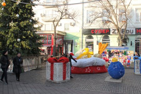 Одесса готовится к праздникам (фоторепортаж)