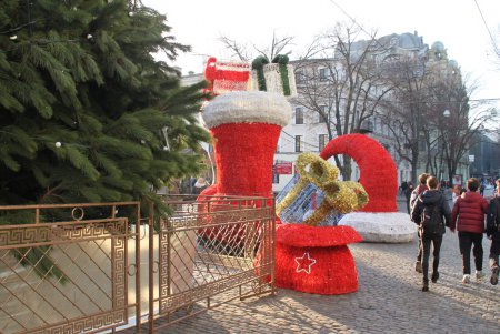 Одесса готовится к праздникам (фоторепортаж)