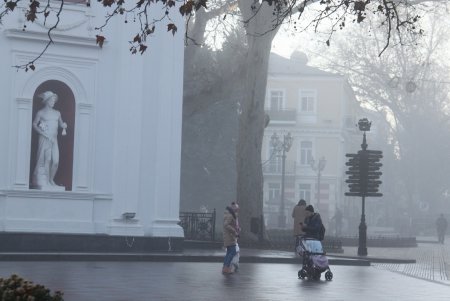 Одесса готовится к праздникам (фоторепортаж)