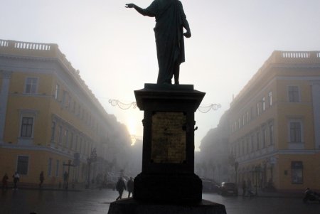 Одесса готовится к праздникам (фоторепортаж)