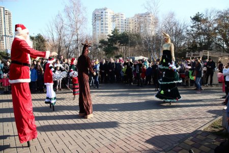 В День Святого Николая в парке Победы появился свой «капитанский» мостик (фото) 