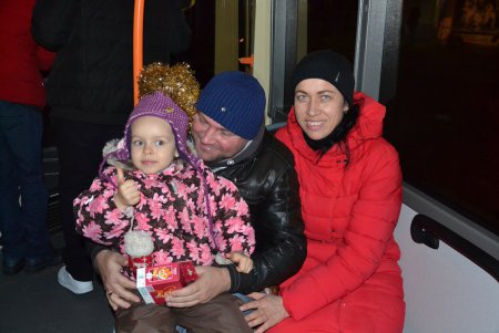 Предновогоднее настроение: праздничный парад троллейбусов прошел в Одессе (фото)