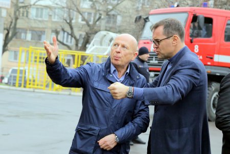 Эвакуировали по тревоге: учения по пожарной безопасности в школе на Молдаванке (фоторепортаж)
