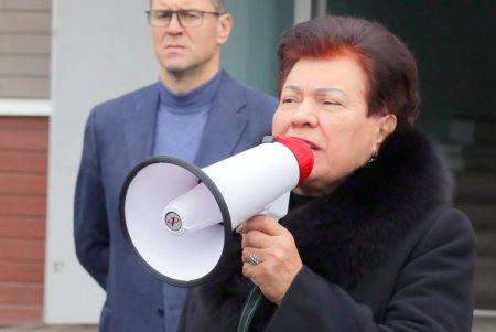 Эвакуировали по тревоге: учения по пожарной безопасности в школе на Молдаванке (фоторепортаж)