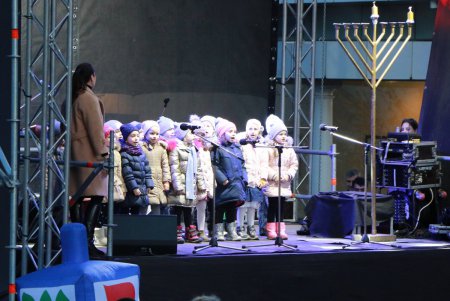 В Одессе празднуют Хануку (фоторепортаж)