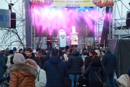 В Одессе празднуют Хануку (фоторепортаж)