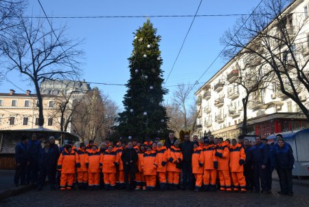 Коммунальщики получают новую униформу (фото)
