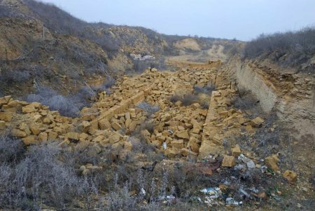 В Раздельнянском районе незаконно добывали известняк-ракушечник (фото)