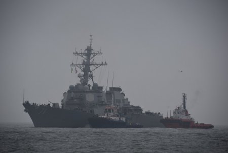 В Одесском порту пришвартовался американский ракетный эсминец (фото)