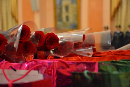 Более 20 лет провели в очереди на жилье: в Одессе пограничникам вручили сертификаты на покупку квартир (фото)