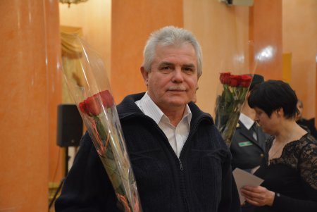 Более 20 лет провели в очереди на жилье: в Одессе пограничникам вручили сертификаты на покупку квартир (фото)