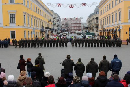 На Приморском бульваре принесли присягу Нацгвардейцы (фото)