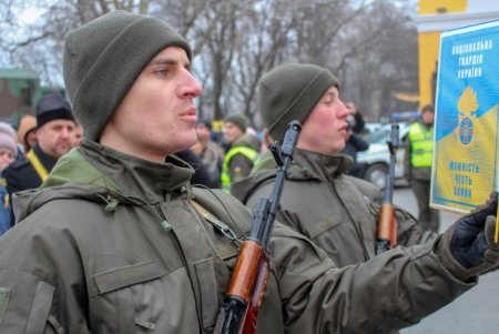 На Приморском бульваре принесли присягу Нацгвардейцы (фото)