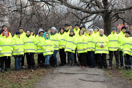 Коммунальщики ЖКС «Черноморский» теперь работают в новой форме (фото)