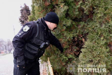 Для безопасности: накануне Рождества одесские храмы проверяют кинологи и взрывотехники (фото)
