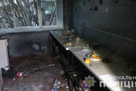 Бросил гранату в обидчиков и закрыл дверь: мужчина устроил взрыв в одесском общежитии (фото, видео)